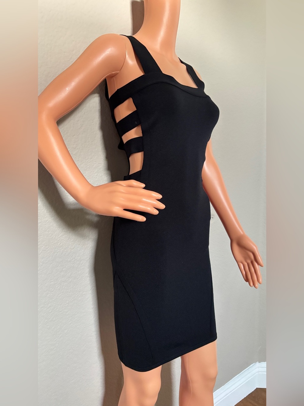 McQ Alexander McQueen Black Cutout Bodycon Dress M NWT - Picture 4 of 10